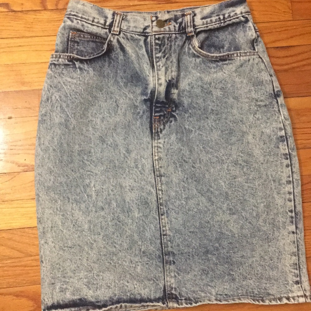 Vintage acid wash denim skirt